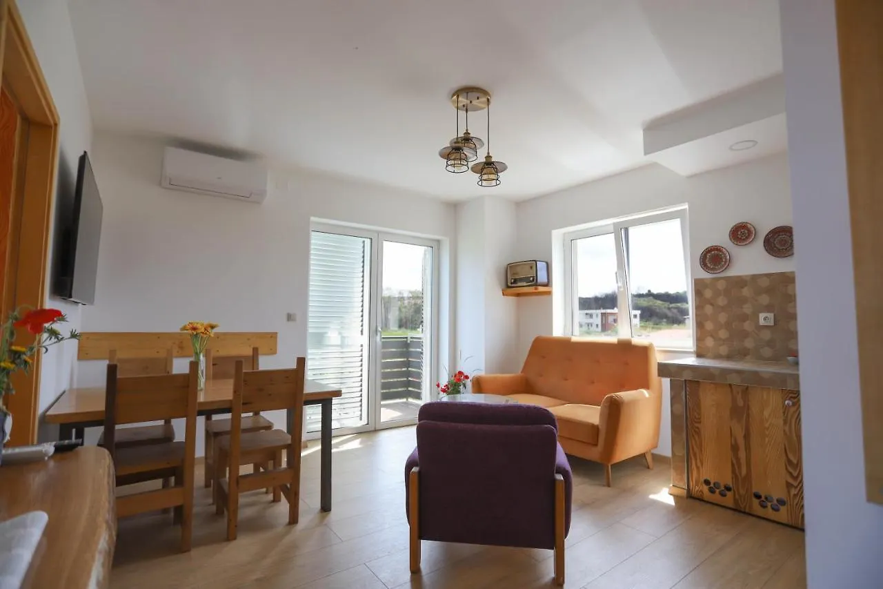 Apartmán Brand New Flat Rabota Pula